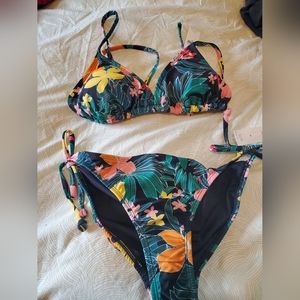 Old navy 2 piece bikini set new with tags